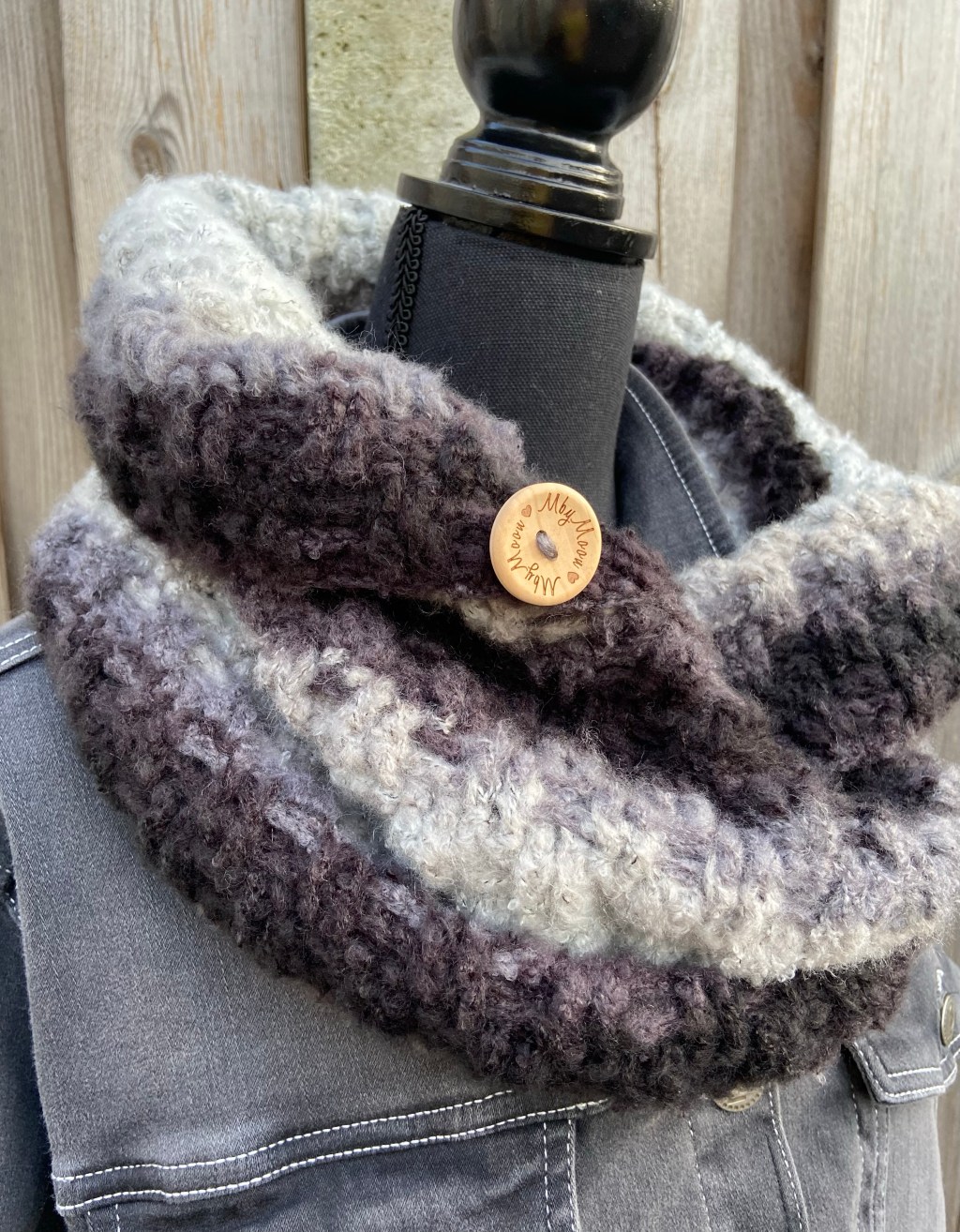 Het haakpatroon van mijn zalig zachte Cathy colsjaal kun je vanaf nu gratis&nbsp;downloaden.